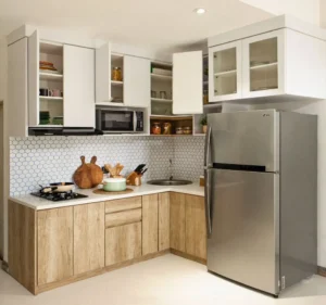 Corner cabinet storage solution improving access in a small kitchen