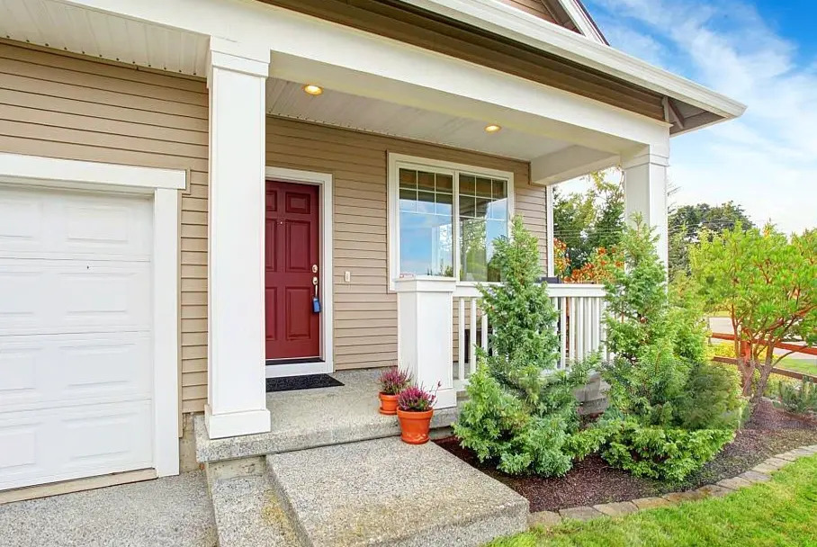 Small Front Porch Curb Appeal Ideas (Even If You Rent)